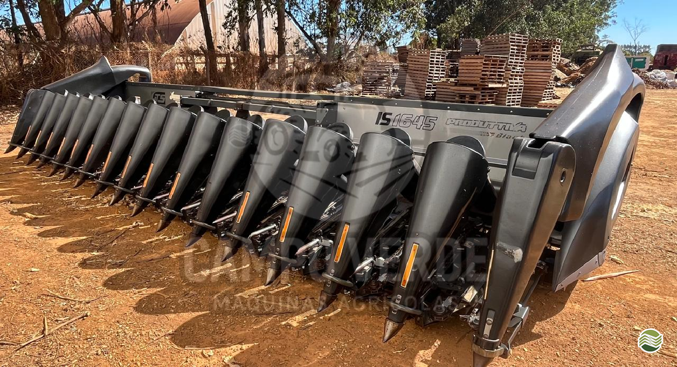 PLATAFORMA COLHEITADEIRA GTS PRODUTTIVA BLACK Campo Verde Máquinas Agrícolas CAMPO VERDE MATO GROSSO MT
